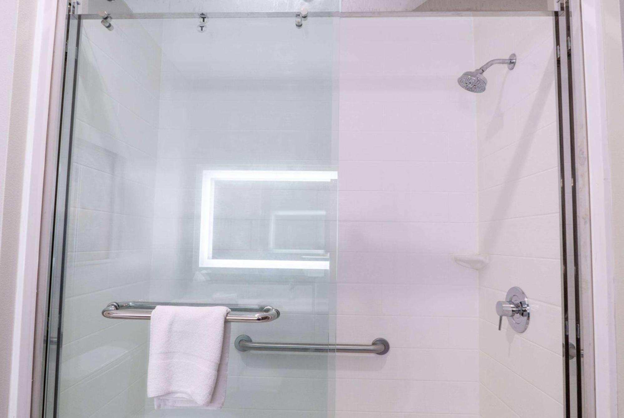 La Quinta Inn & Suites By Wyndham Corpus Christi Southeast Екстер'єр фото