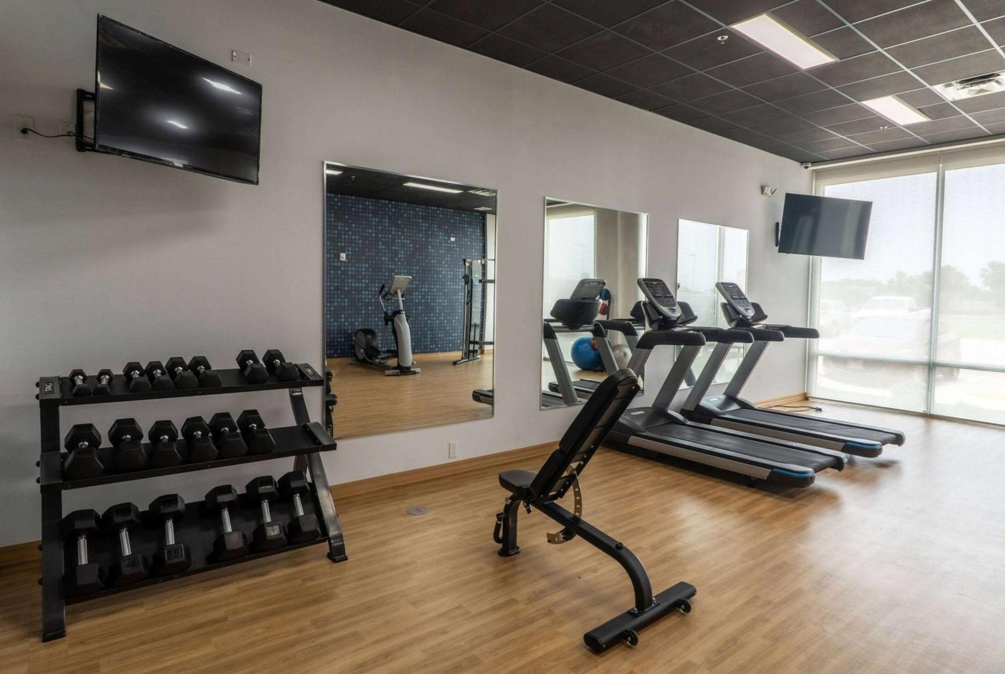 La Quinta Inn & Suites By Wyndham Corpus Christi Southeast Екстер'єр фото