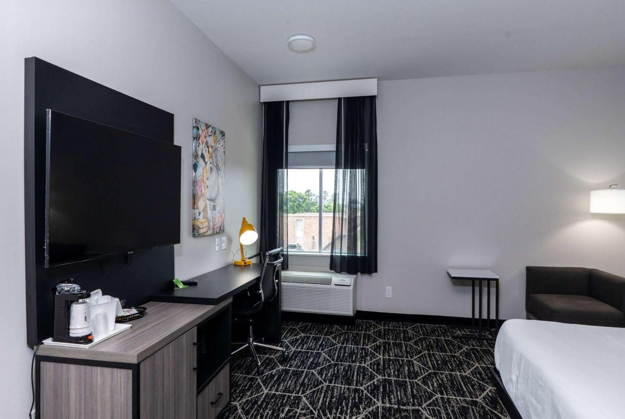 La Quinta Inn & Suites By Wyndham Corpus Christi Southeast Екстер'єр фото
