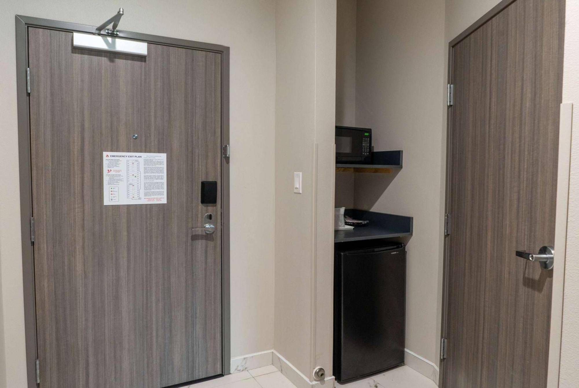 La Quinta Inn & Suites By Wyndham Corpus Christi Southeast Екстер'єр фото